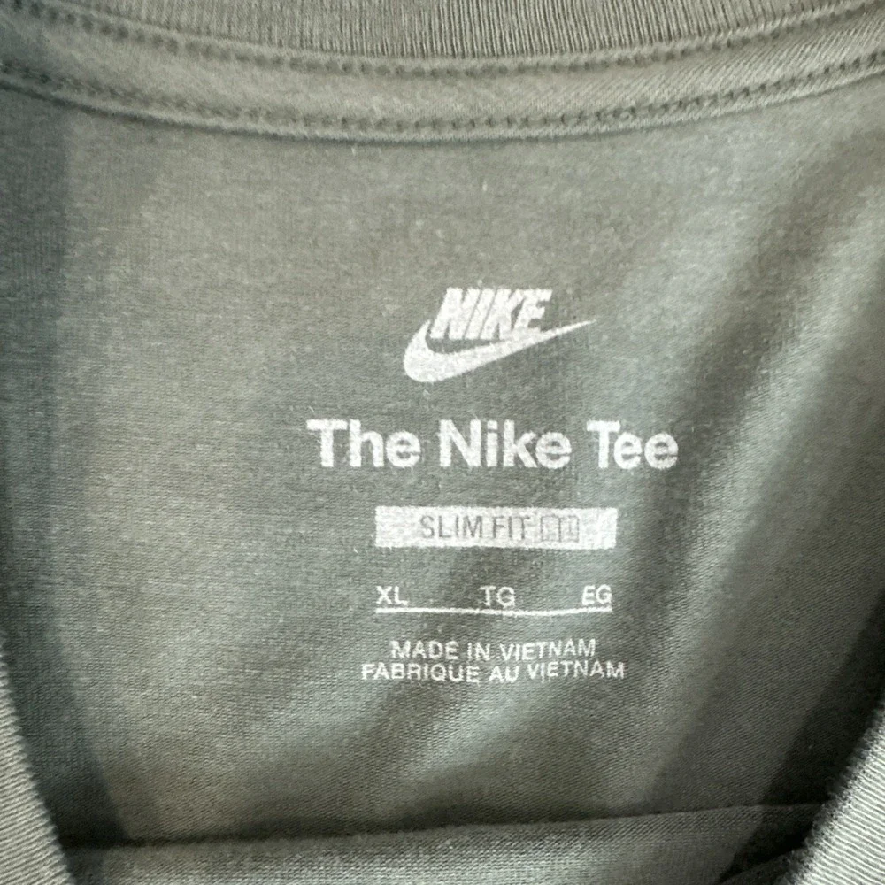 Nike new tags